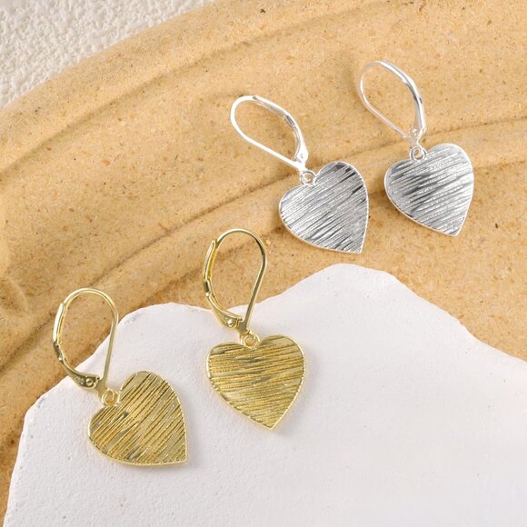 Women's Heart Dangle Geometric Flat Hammered Drop Leverback Silver Earrings - Picture 7 of 7